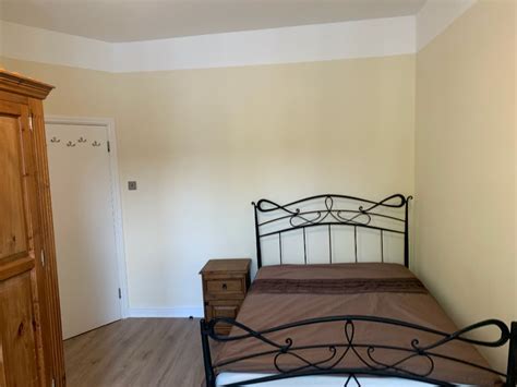 Results 1 - 11 of 11. . 1 bedroom flat to rent stratford all bills included